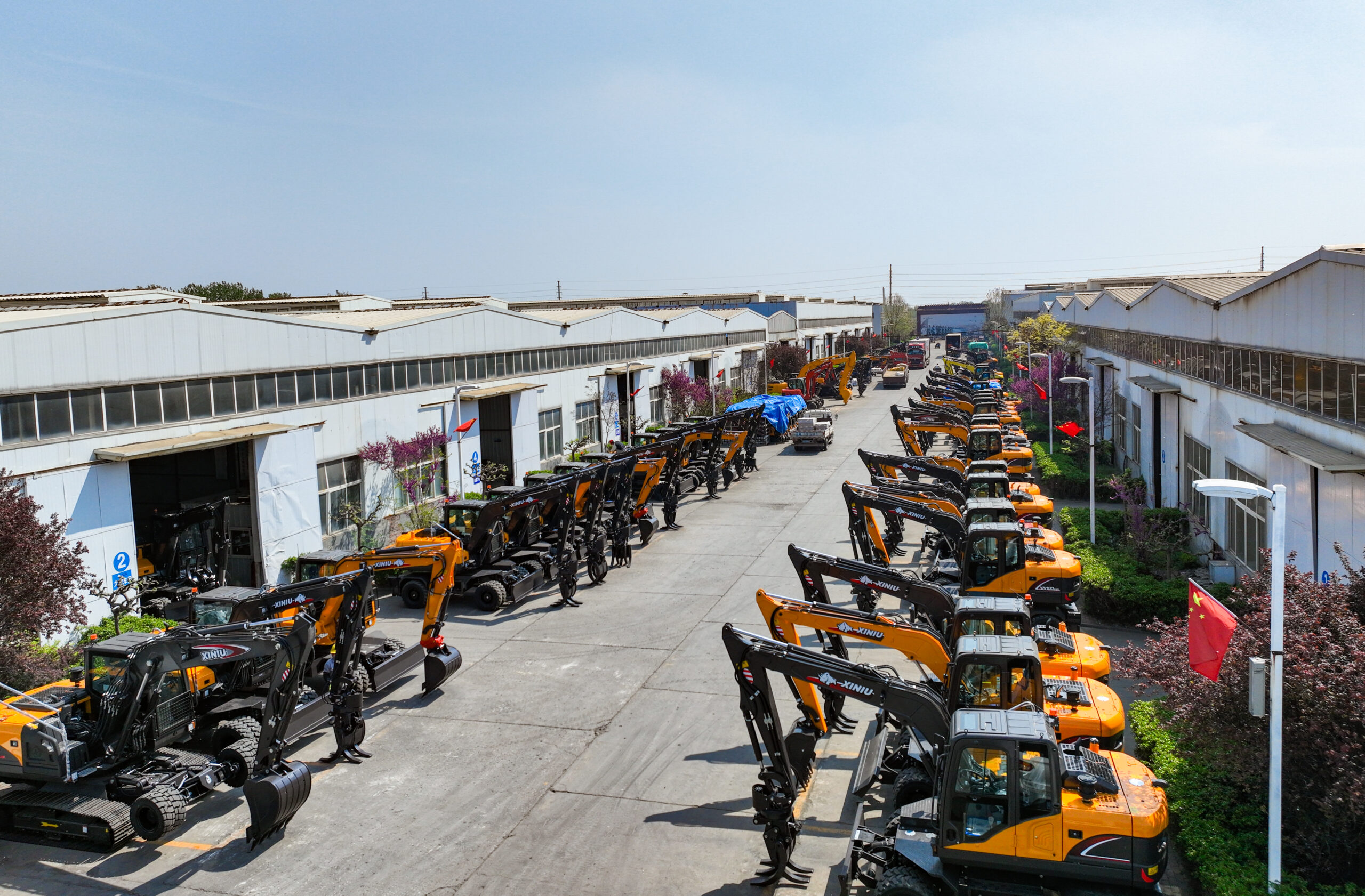 Rhinoceros excavators factory in Shandong, China